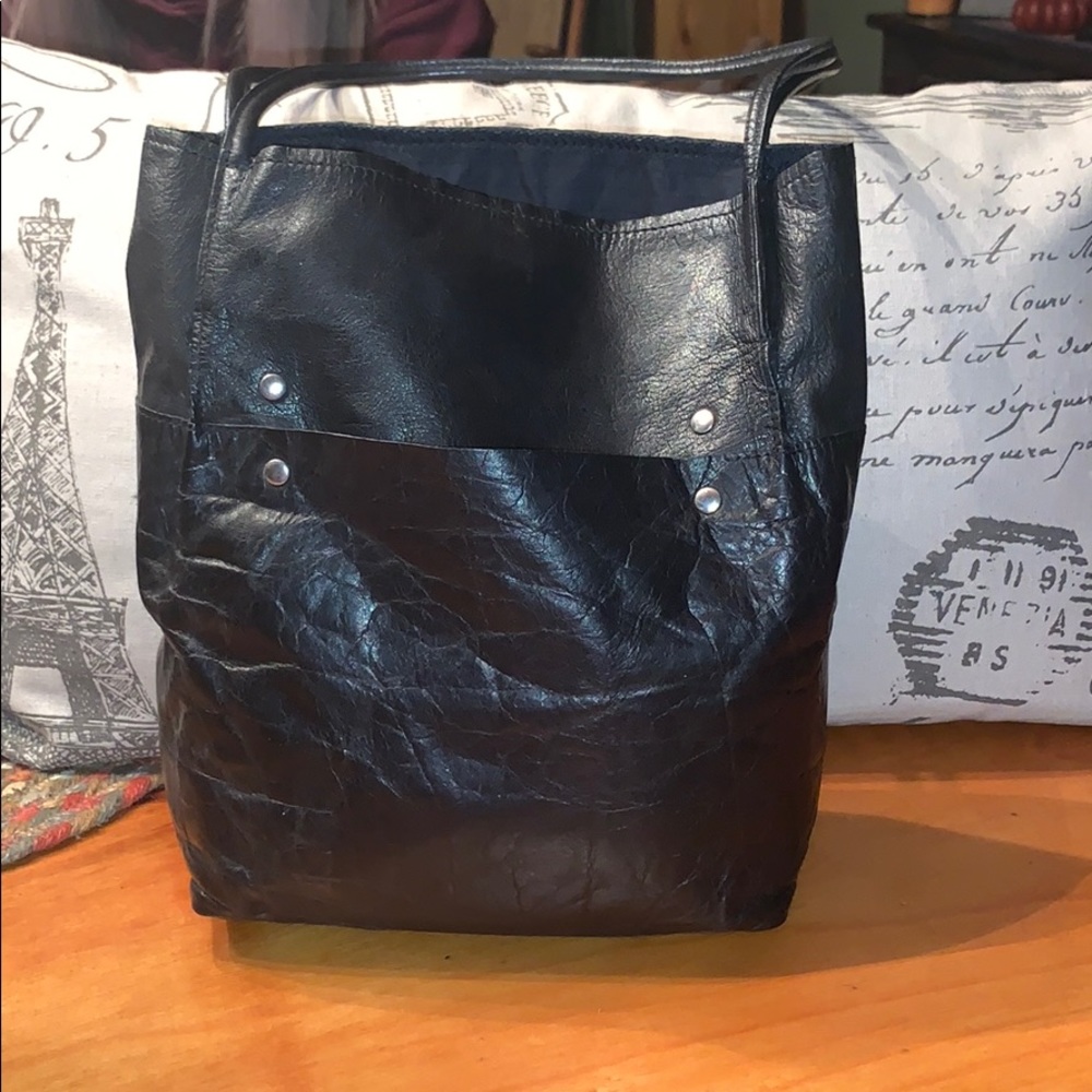 Wilson’s Leather purse